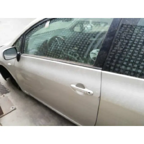 TOYOTA AURIS '2007 LUNA GRIS