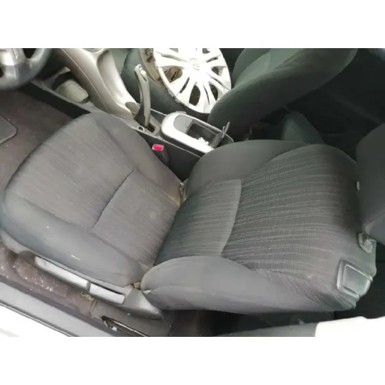 TOYOTA AURIS '2007 LUNA GRIS