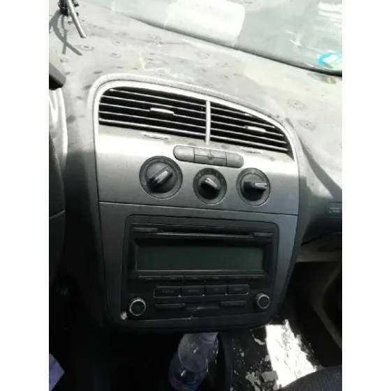SEAT ALTEA XL (5P5) '2015 REFERENCE BLANCO
