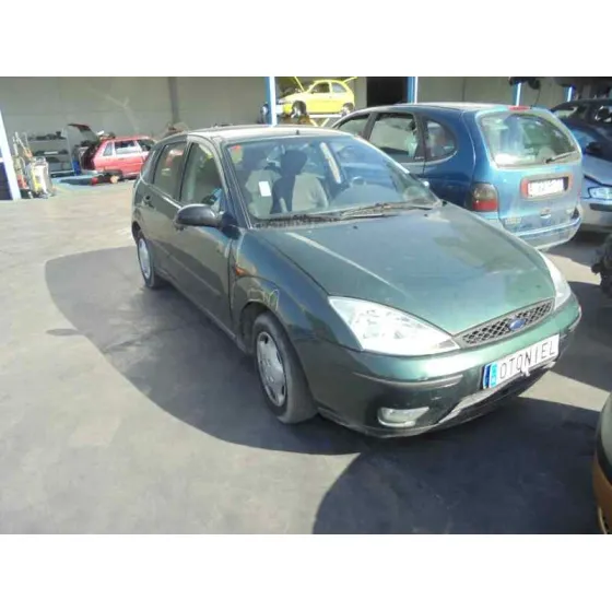FORD FOCUS BERLINA (CAK) '2004 AMBIENTE VERDE