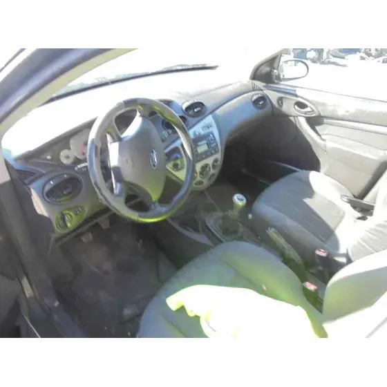 FORD FOCUS BERLINA (CAK) '2004 AMBIENTE VERDE