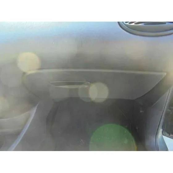 FORD FOCUS BERLINA (CAK) '2004 AMBIENTE VERDE