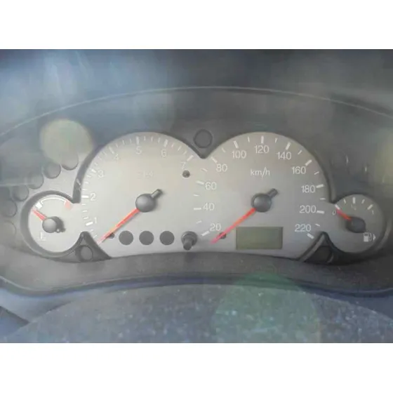FORD FOCUS BERLINA (CAK) '2004 AMBIENTE VERDE