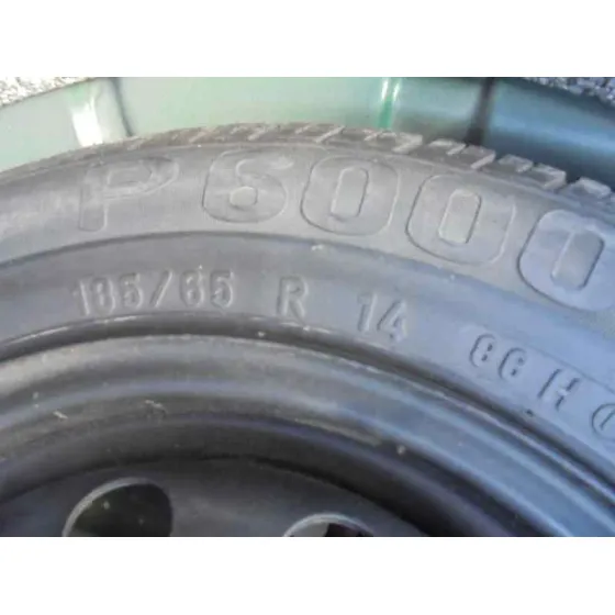 FORD FOCUS BERLINA (CAK) '2004 AMBIENTE VERDE