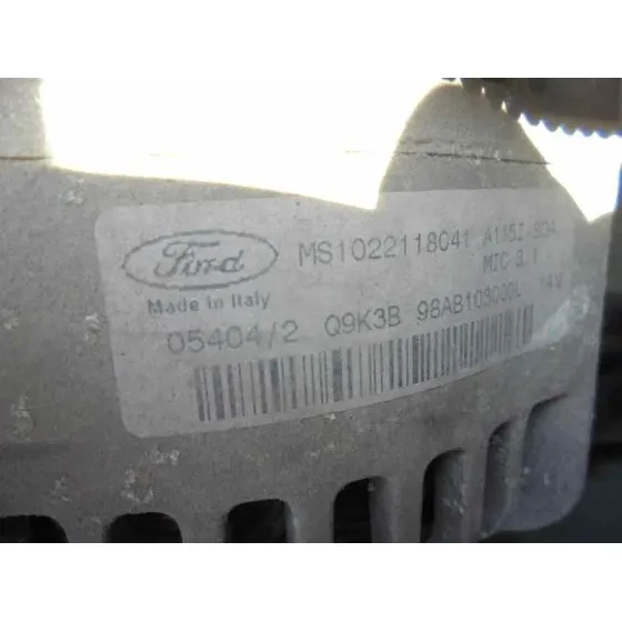 FORD FOCUS BERLINA (CAK) '2004 AMBIENTE VERDE