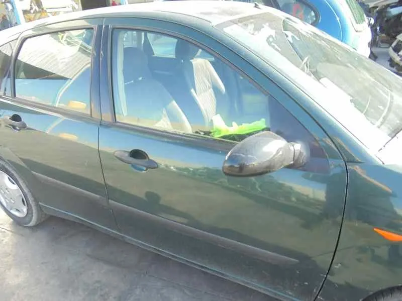 FORD FOCUS BERLINA (CAK) '2004 AMBIENTE VERDE