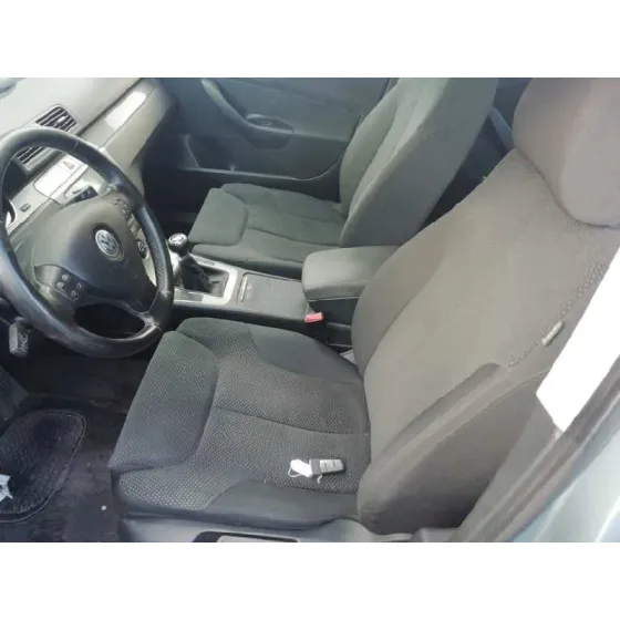 VOLKSWAGEN PASSAT BERLINA (3C2) '2006 ADVANCE GRIS