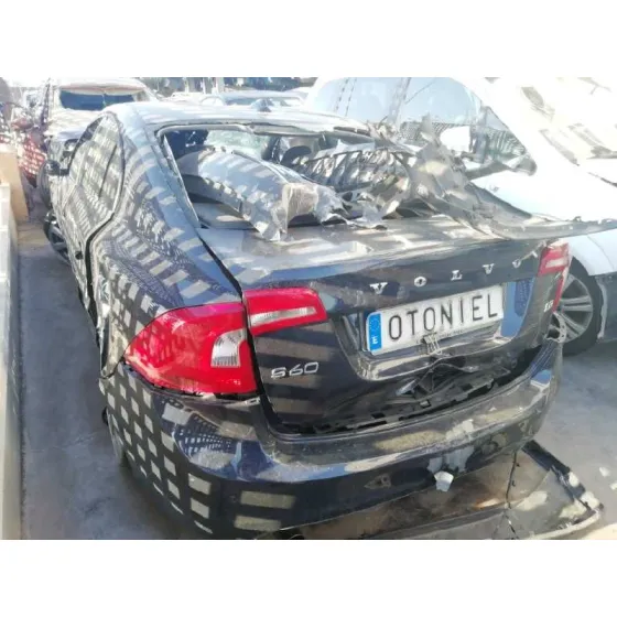 VOLVO S60 LIM. '2013 KINETIC AZUL