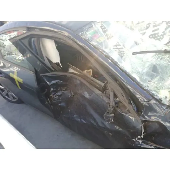 VOLVO S60 LIM. '2013 KINETIC AZUL