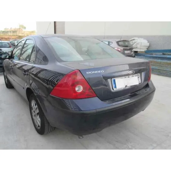 FORD MONDEO BERLINA (GE) '2002 AMBIENTE AZUL