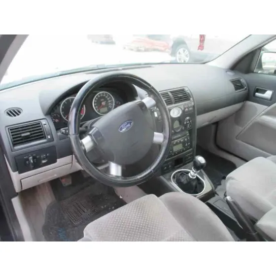 FORD MONDEO BERLINA (GE) '2002 AMBIENTE AZUL