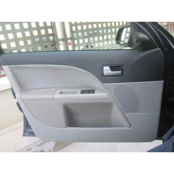 FORD MONDEO BERLINA (GE) '2002 AMBIENTE AZUL