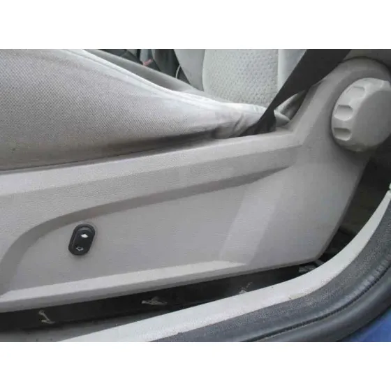 FORD MONDEO BERLINA (GE) '2002 AMBIENTE AZUL