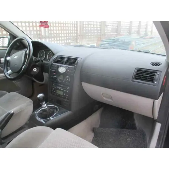 FORD MONDEO BERLINA (GE) '2002 AMBIENTE AZUL