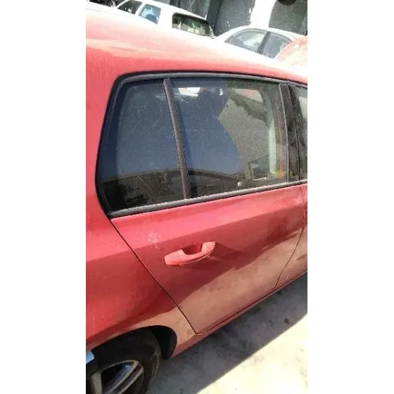 VOLKSWAGEN GOLF VI (5K1) '2011 RABBIT BLUEMOTION ROJO