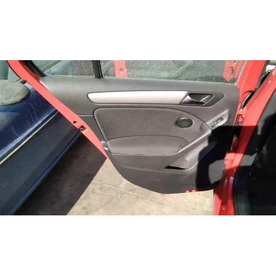 VOLKSWAGEN GOLF VI (5K1) '2011 RABBIT BLUEMOTION ROJO