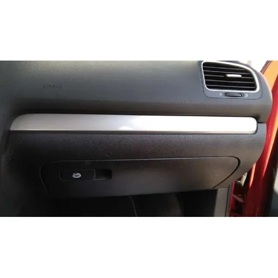 VOLKSWAGEN GOLF VI (5K1) '2011 RABBIT BLUEMOTION ROJO