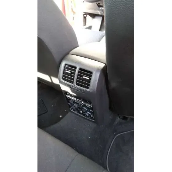 VOLKSWAGEN GOLF VI (5K1) '2011 RABBIT BLUEMOTION ROJO