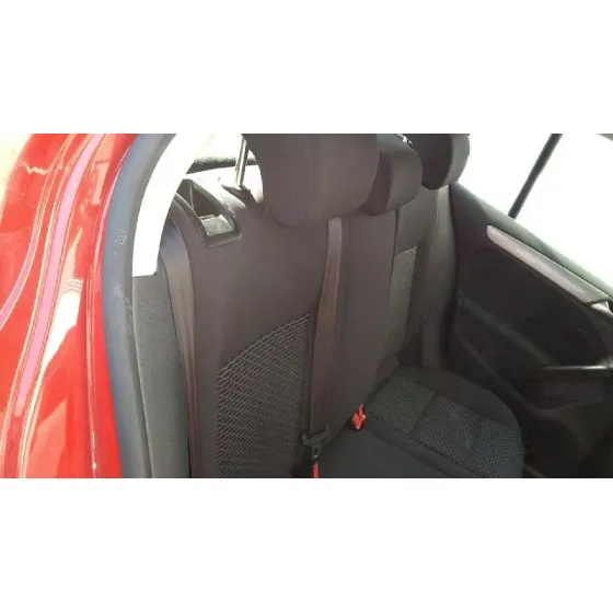 VOLKSWAGEN GOLF VI (5K1) '2011 RABBIT BLUEMOTION ROJO