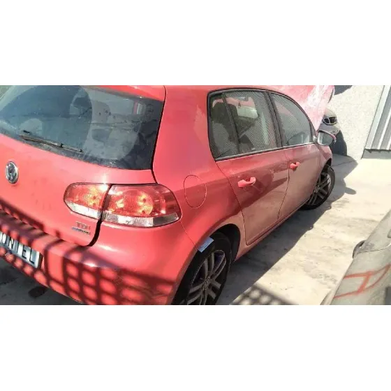 VOLKSWAGEN GOLF VI (5K1) '2011 RABBIT BLUEMOTION ROJO
