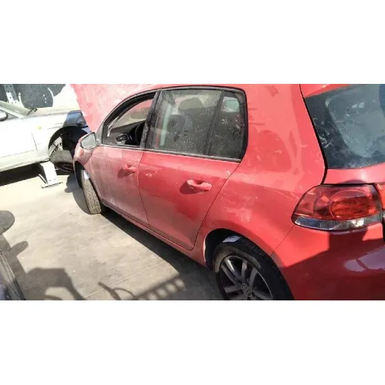 VOLKSWAGEN GOLF VI (5K1) '2011 RABBIT BLUEMOTION ROJO
