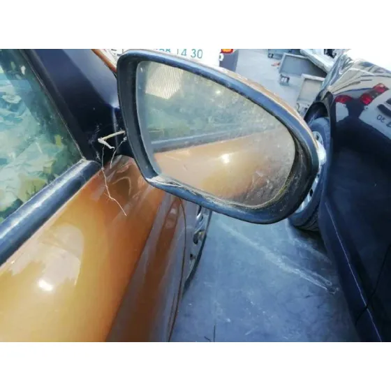 HYUNDAI I20 '2016 BASIS BLUE NARANJA