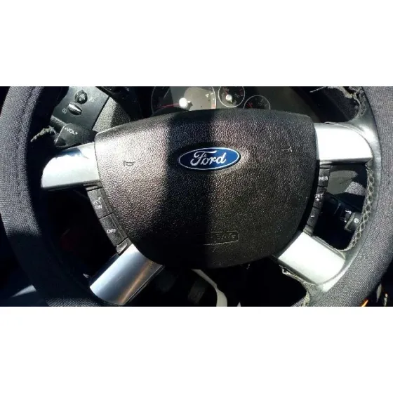 FORD FOCUS BERLINA (CAP) '2005 * AZUL