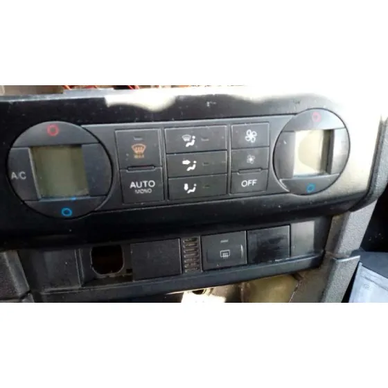 FORD FOCUS BERLINA (CAP) '2005 * AZUL