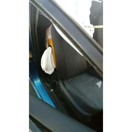 FORD FOCUS BERLINA (CAP) '2005 * AZUL