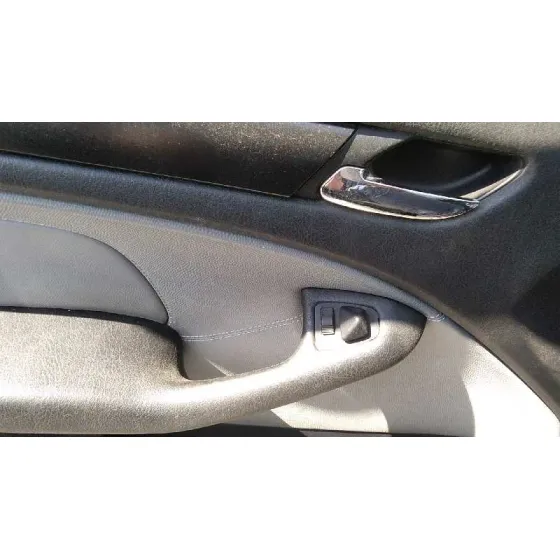 BMW SERIE 3 BERLINA (E46) '2004 320D PLATA