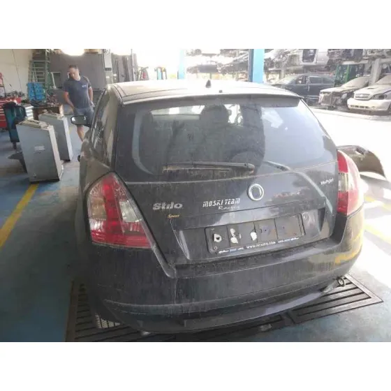 FIAT STILO (192) '2006 1.9 120 DYNAMIC MULTIJET NEGRO