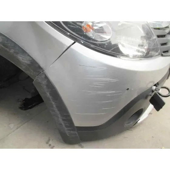 DACIA SANDERO '2012 LAUREATE MUSIC PLATA