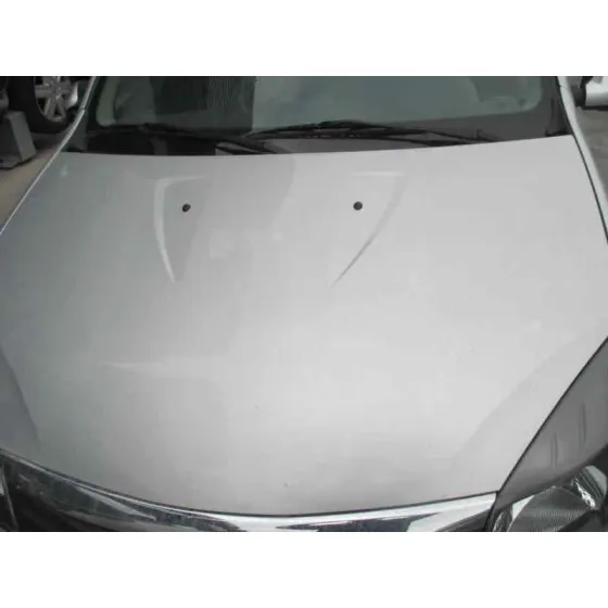 DACIA SANDERO '2012 LAUREATE MUSIC PLATA