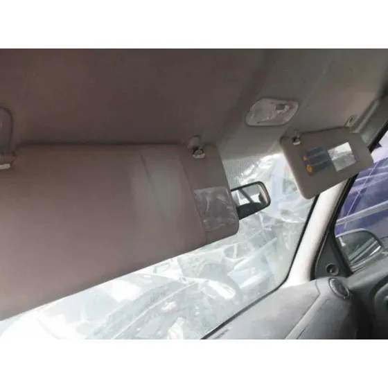 DACIA SANDERO '2012 LAUREATE MUSIC PLATA