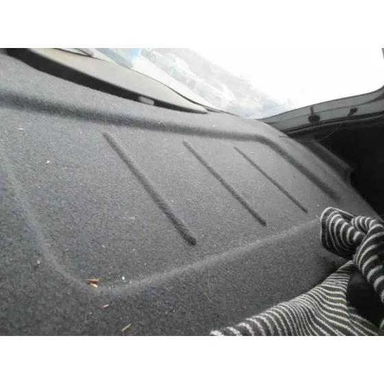 DACIA SANDERO '2012 LAUREATE MUSIC PLATA