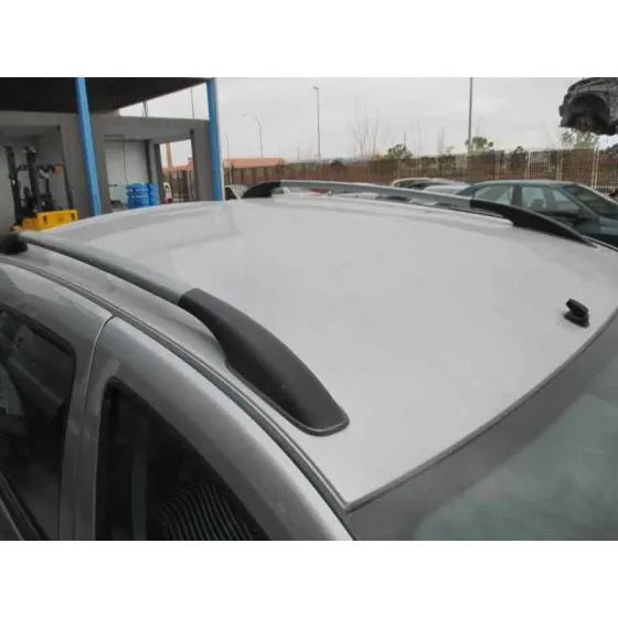 DACIA SANDERO '2012 LAUREATE MUSIC PLATA