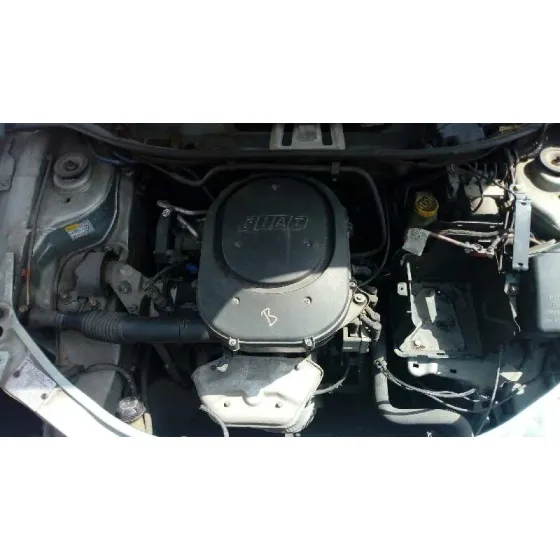 FIAT PUNTO BERLINA (188) '2004 1.2 8V ACTIVE GRIS VERDOSO