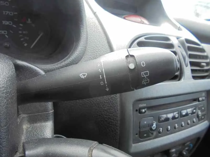 PEUGEOT 206 BERLINA PEUGEOT 206 BERLINA '2006 XS-LINE BLANCO 2001