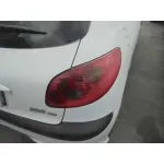 PEUGEOT 206 BERLINA PEUGEOT 206 BERLINA '2006 XS-LINE BLANCO 2001