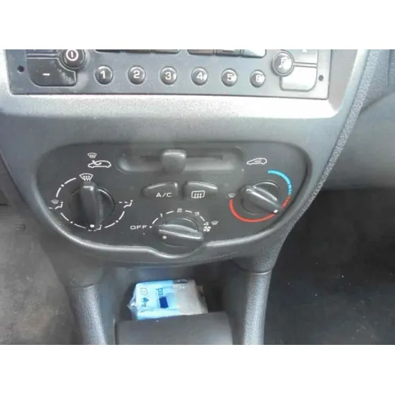 PEUGEOT 206 BERLINA '2006 XS-LINE BLANCO