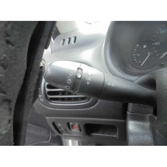 PEUGEOT 206 BERLINA '2006 XS-LINE BLANCO