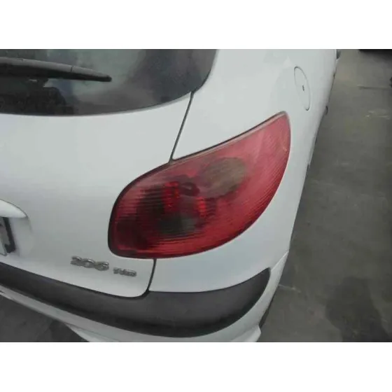 PEUGEOT 206 BERLINA '2006 XS-LINE BLANCO