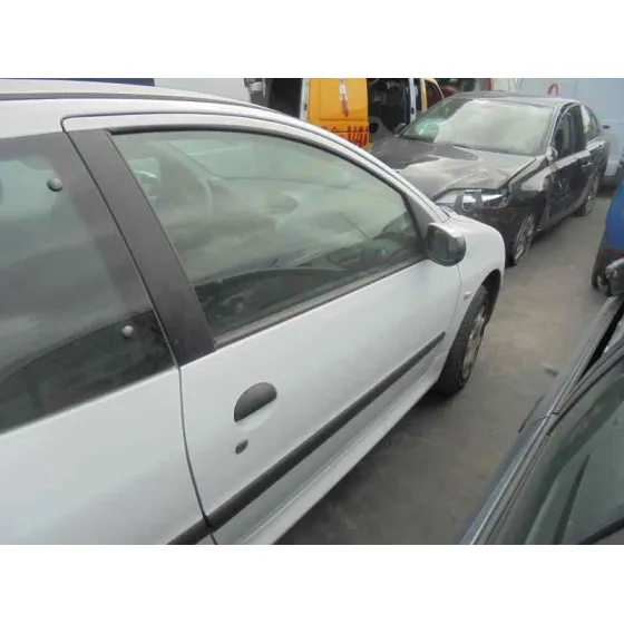 PEUGEOT 206 BERLINA '2006 XS-LINE BLANCO