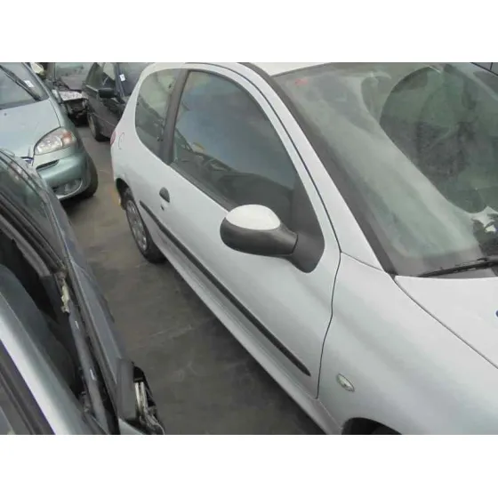 PEUGEOT 206 BERLINA '2006 XS-LINE BLANCO