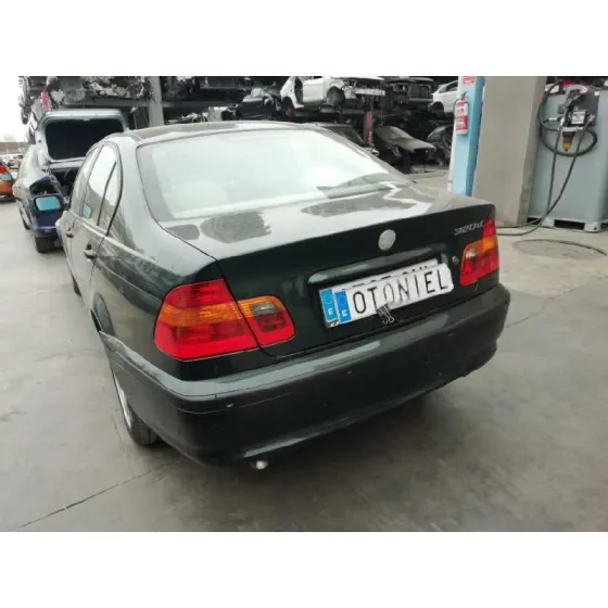 BMW SERIE 3 BERLINA (E46) '2003 320D VERDE