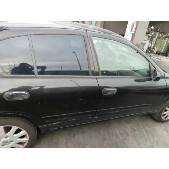 NISSAN ALMERA (N16/E) '2004 1.8 16V CAT NEGRO