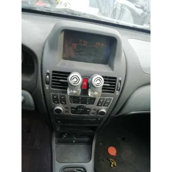NISSAN ALMERA (N16/E) '2004 1.8 16V CAT NEGRO