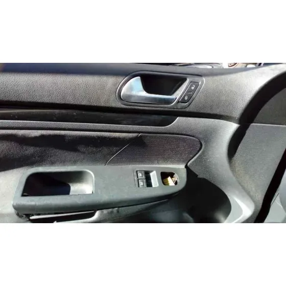 VOLKSWAGEN GOLF V BERLINA (1K1) '2008 1.9 TDI NEGRO