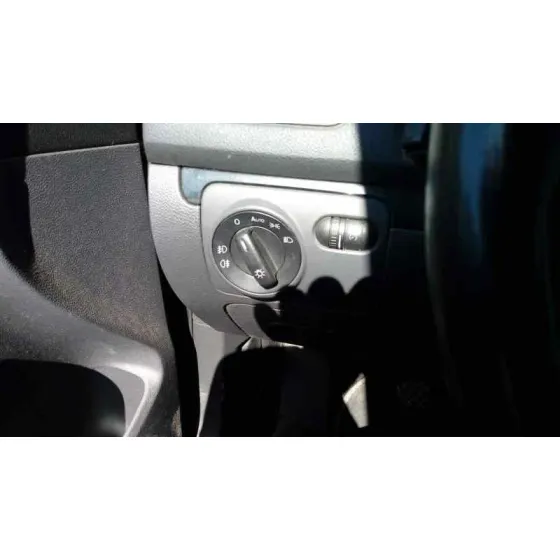 VOLKSWAGEN GOLF V BERLINA (1K1) '2008 1.9 TDI NEGRO