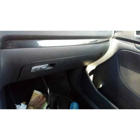 VOLKSWAGEN GOLF V BERLINA (1K1) '2008 1.9 TDI NEGRO